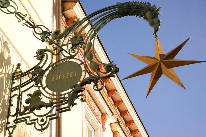 cropped-cropped-Aussenfassade.jpg